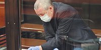 МИХАИЛ ЕФРЕМОВ ПРОСИТ О СНИСХОЖДЕНИИ